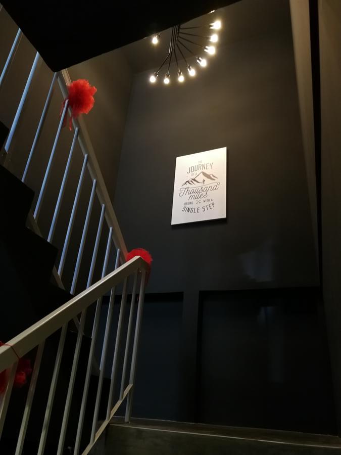 The Rise Room กัวลาตรังกานู ภายนอก รูปภาพ The staircase of the 2014–15 season