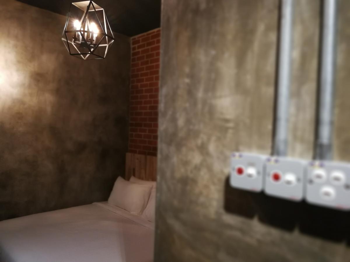 The Rise Room กัวลาตรังกานู ภายนอก รูปภาพ A room at the hotel
