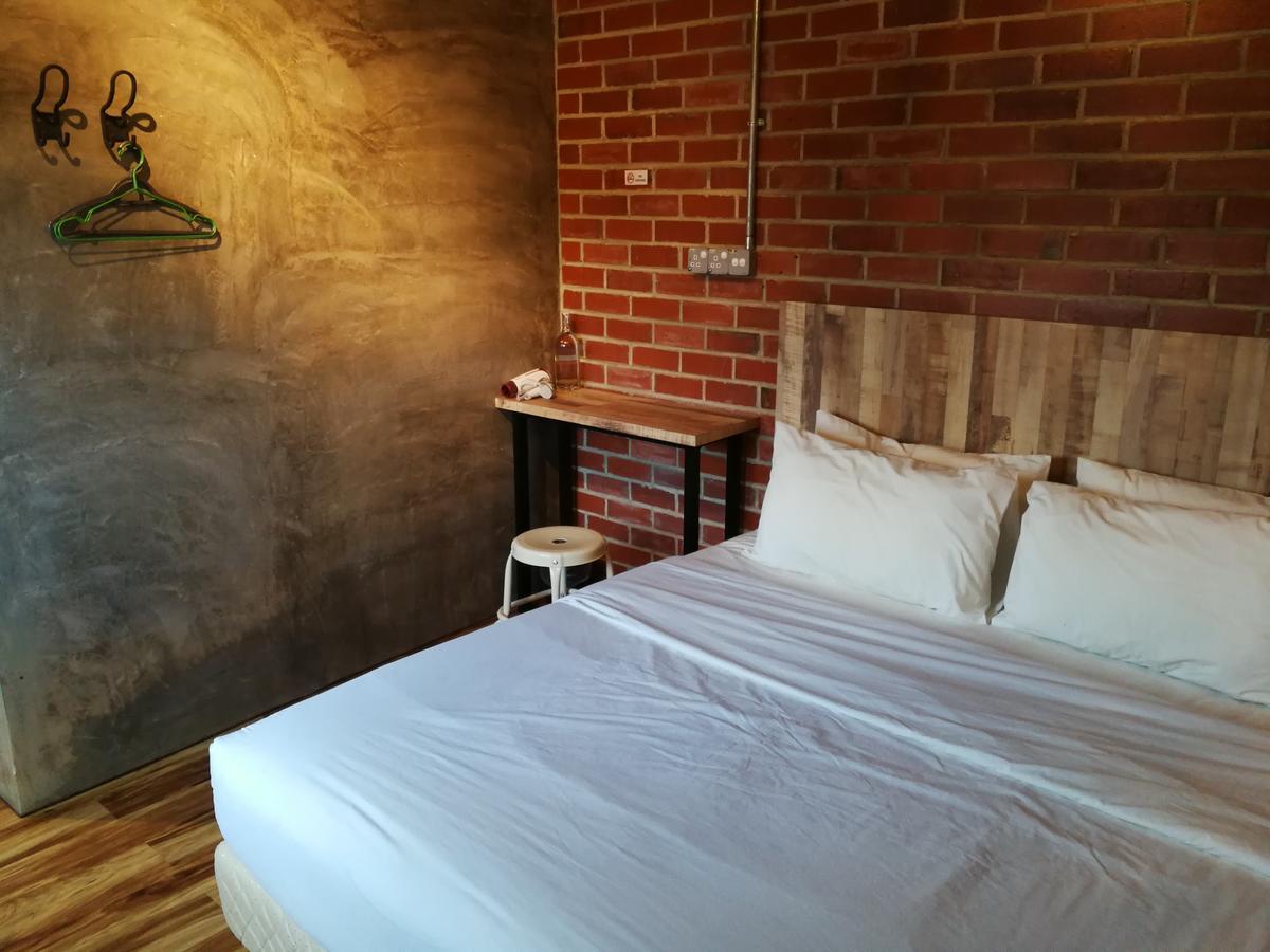 The Rise Room กัวลาตรังกานู ภายนอก รูปภาพ A bedroom at the hotel